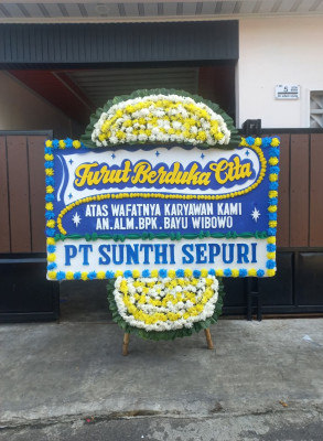 Papan Bunga Duka di Sumay